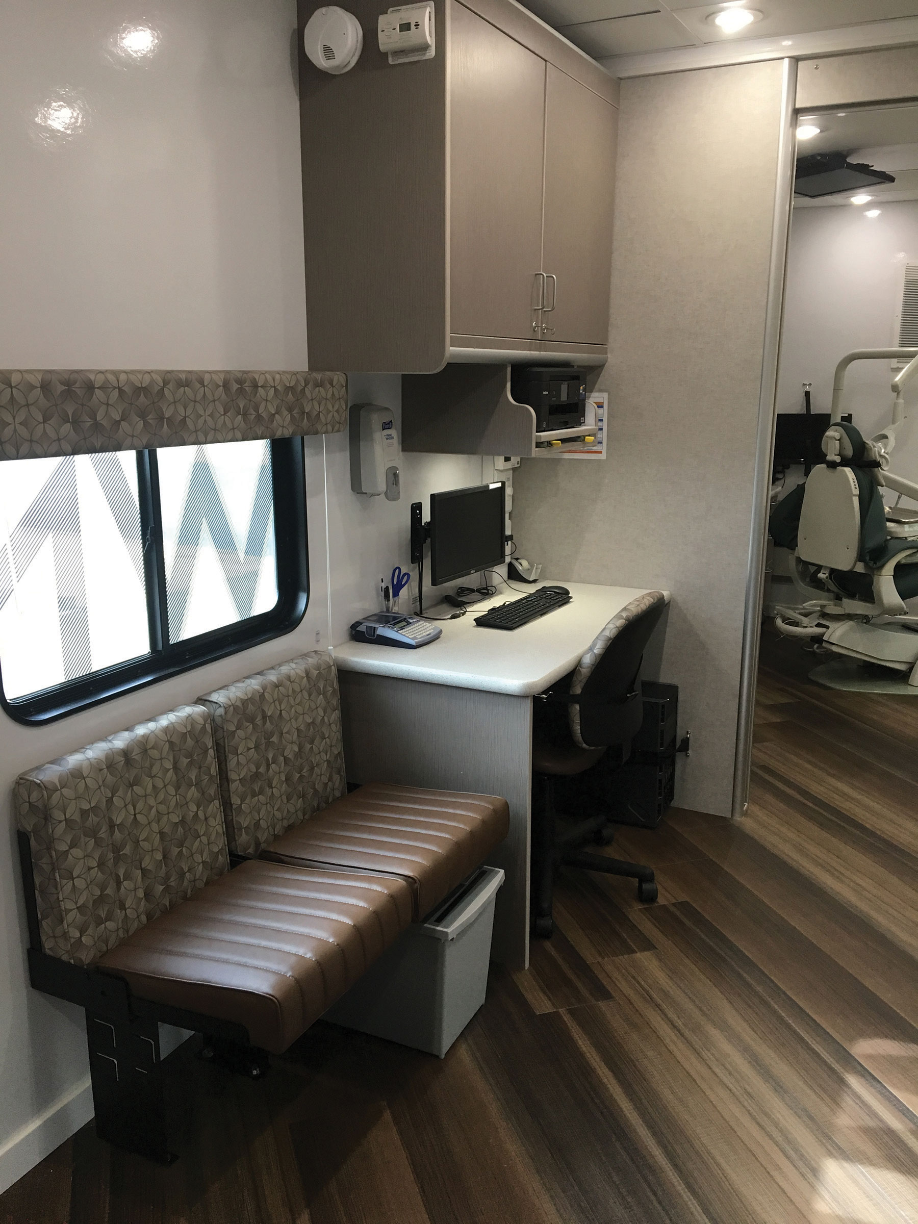 Midtown Health Center wants you to have a big, healthy smile by visiting our Mobile Dental Unit in Madison.